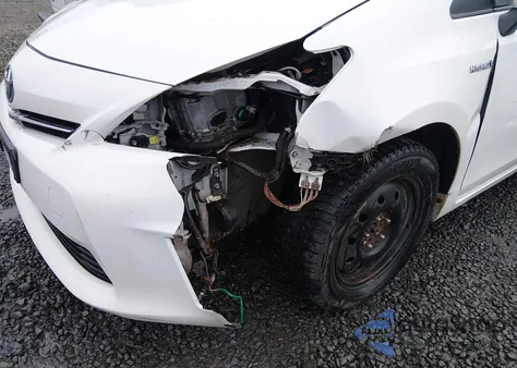 2013 Toyota Prius V Three from USA, damaged, VIN JTDZN3EU5D3242292